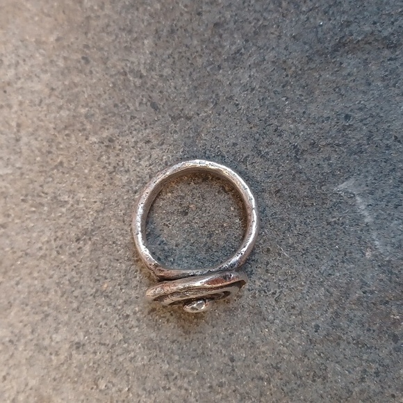 Handmade Sterling Silver ring - Picture 3 of 5